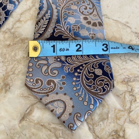 NWT St. Lynn 100% Silk Handmade Classic Paisley Tie - Picture 7 of 7